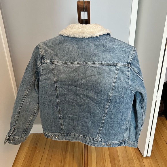 Sherpa lined Jean jacket - Picture 2 of 2
